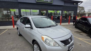 2014 NISSAN VERSA SV