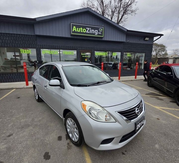2014 NISSAN VERSA SV