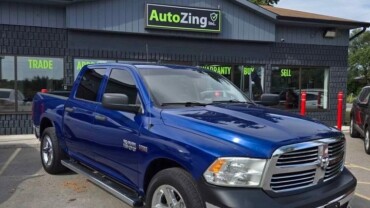 2016 RAM 1500 CREW CAB