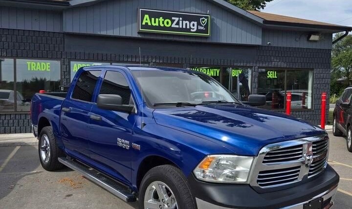 2016 RAM 1500 CREW CAB